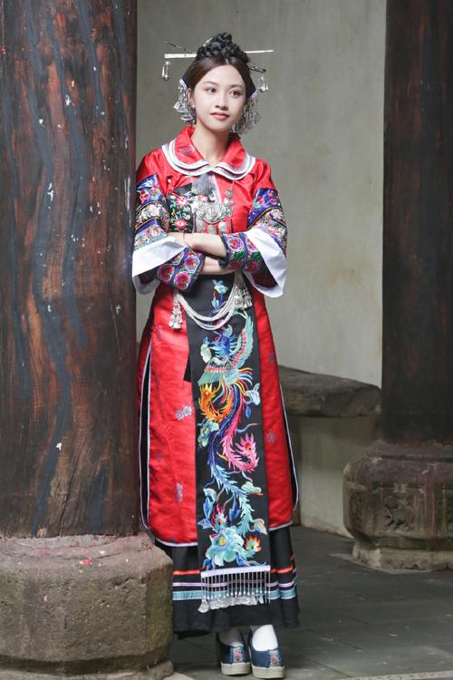 一起期待花儿们的表现吧！周六22:00湖南卫视芒果TV与湖南服装的时尚之约