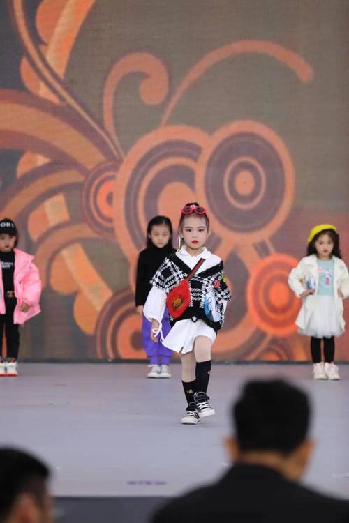 潮起芦淞·童耀湖南——湖南服饰博览会暨芦淞服饰节开幕仪式暨首秀少儿模特大赛海选现场侧记